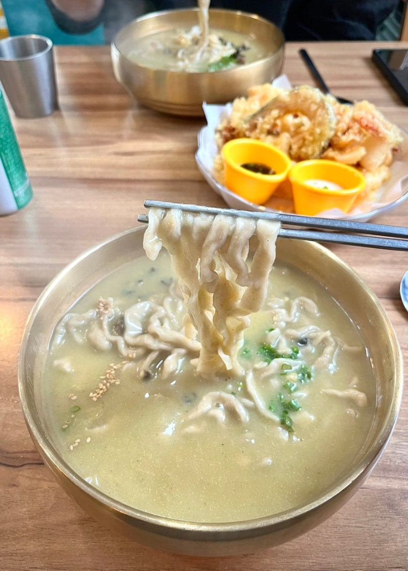 제주 | 제주공항 근처 보말칼국수 맛집 차롱보말칼국수 • 내돈내산 후기