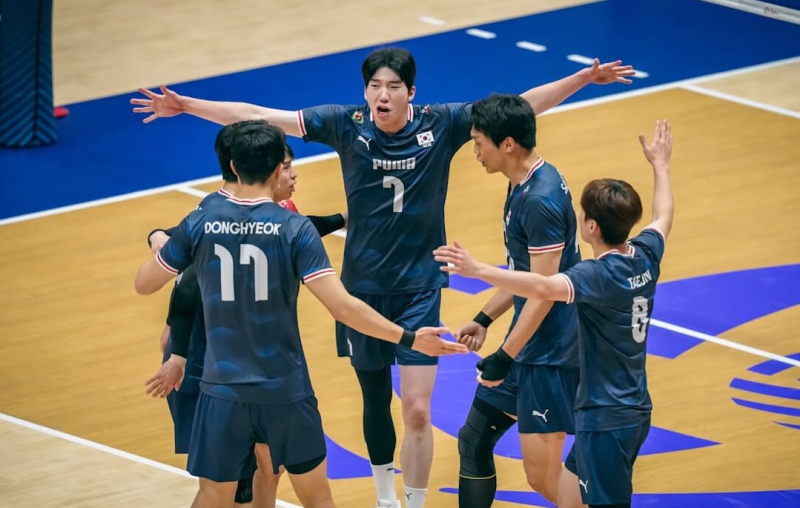 “중국에 스파이크 꽂았다! 일본 나와!” 한국 남자배구 4강 진출