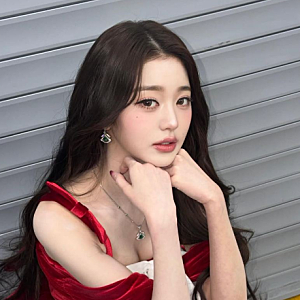 장원영 허위영상 유포자에 징역형 실형…스타쉽 “사이버 렉카 추가 고소, 끝까지 책임 묻겠....