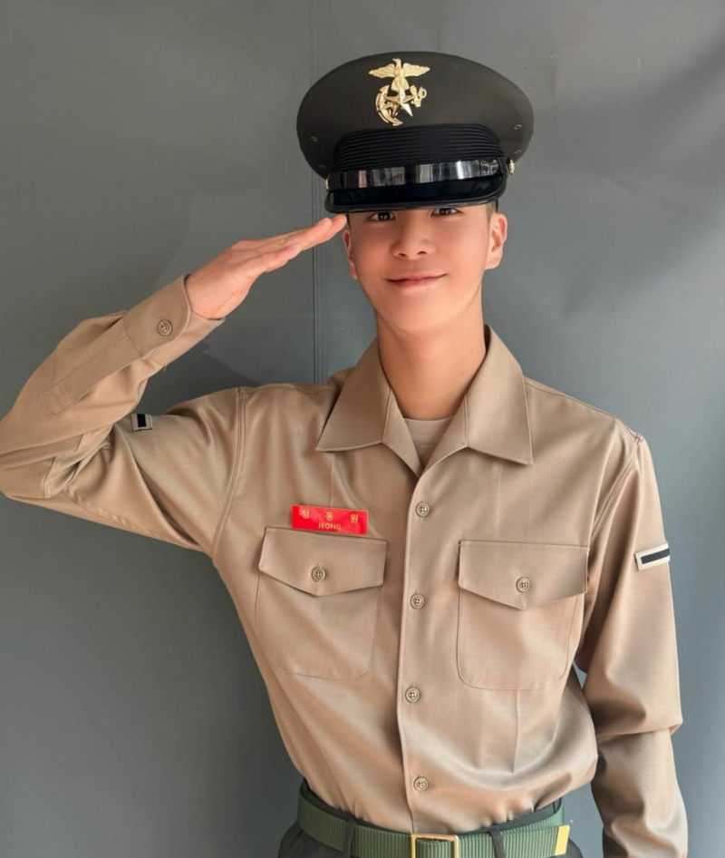 어디갔나 했더니 나라의 부름을 !가수 정동원 프로필 나이 키 MBTI부터 '해병대 복무 & 팬콘서....