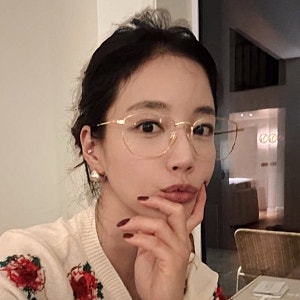 논란 터졌던 평창동 저택인데... 기은세 사진 한 장에 팬들이 "저도 이렇게 살고 싶다"고 한 ....