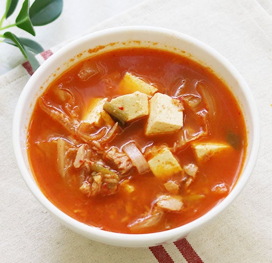 참치김치찌개 레시피 볶지 않고 맛있게 한 번에 끓이는법
