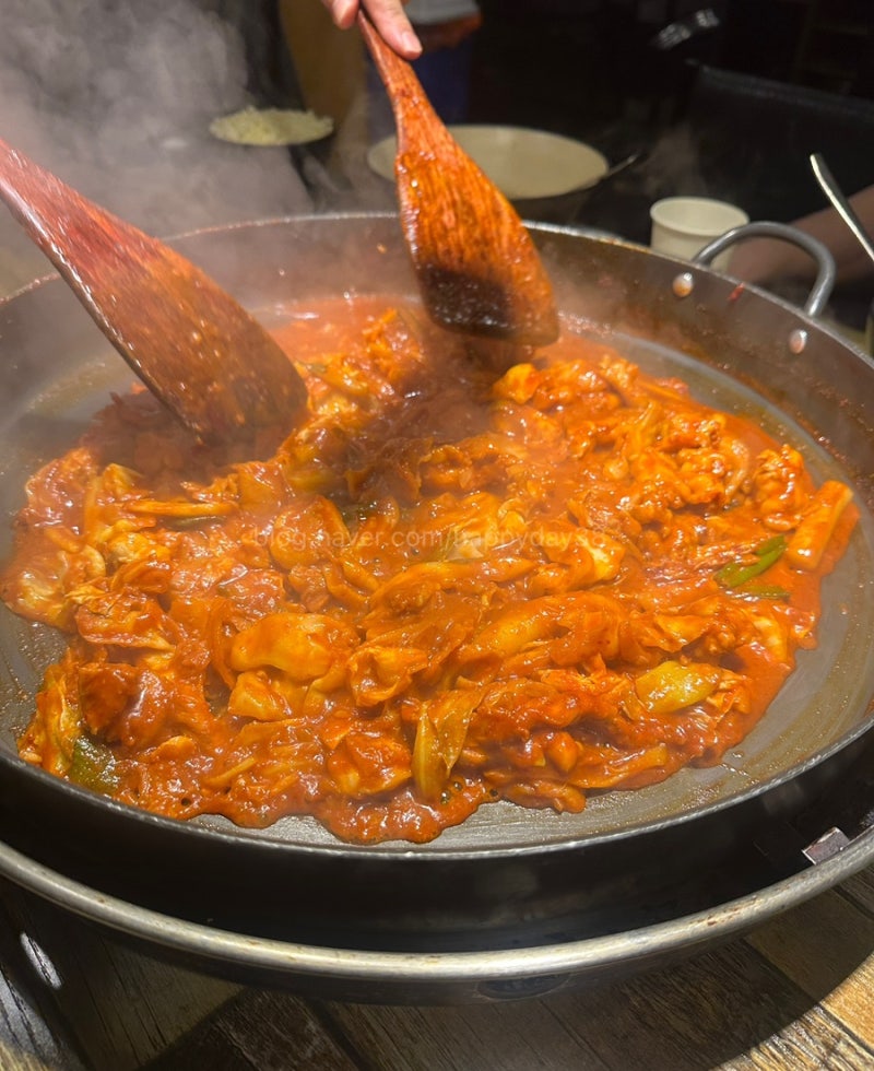 부산대 웨이팅 춘천식 철판닭갈비, 부막숯불닭갈비 부산대점