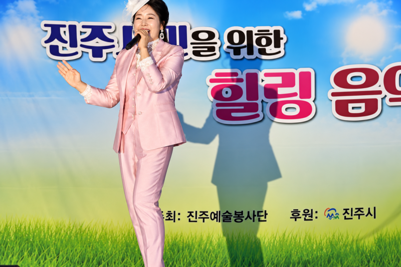 '40대 여가수' 김수진, 아나운서에서 유튜브 까지 활동하는 근황 프로필 가족 인스타