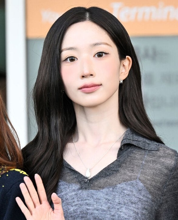 반쪽 된 얼굴로 인천공항에 나타난 엔믹스 해원, 폭풍 다이어트가 남긴 진짜 신호