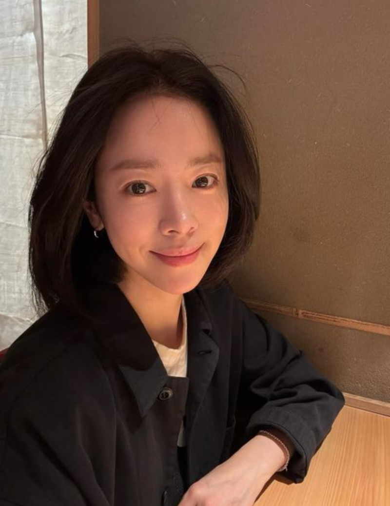 "잘 지내시죠" 한지민, '최정훈♥' 황당 결별설 딛고 4개월 만에 전한 근황