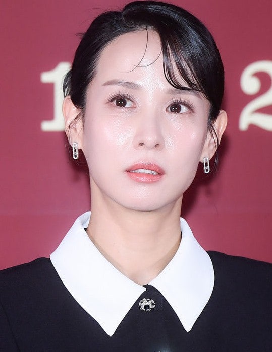 여배우 조여정, 45세 넘어 더 빛나는 이유는?....참하면서 동시에 야한 '이중적인 얼굴'