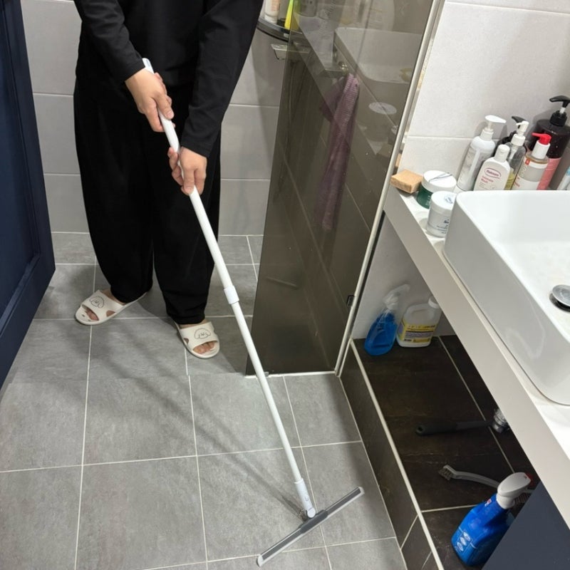 화장실물기제거 꿀템 하루채담 실리콘 롱 스퀴지 사용 후기