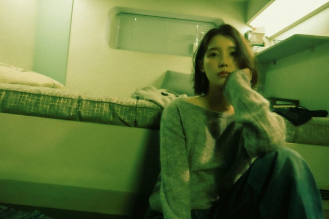 "유인나에게 쓴 노래였어?" 아이유 이 별로부터, 멜론 2위·정규 6집 예고