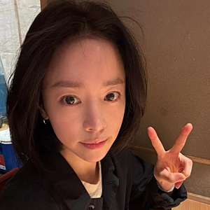 “결별설은 끝났는데 더 눈길 간 한마디” 한지민♥최정훈, 10살 차 공개열애 속 “잘 지내시....