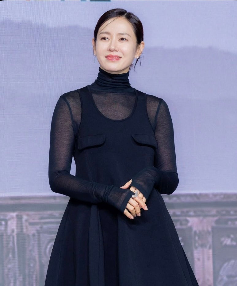 Son Ye-jin's all-black one-piece fashion, the 5.9 million won Celine dress causing unpaid stylist controversy