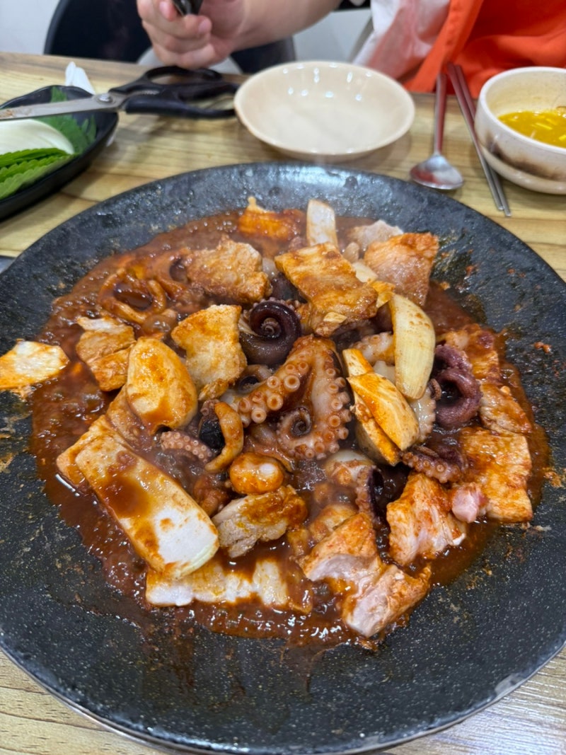 가수 백지영 단골 쭈꾸미 맛집 ‘용두동 쭈꾸미 본점’ 감동후기