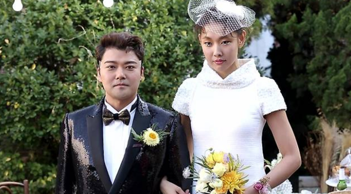 "결별이 보도자료 낼 일인가?" 그래야 다른 여자를 만날수 있었다는 전현무가 한혜진과 결별....