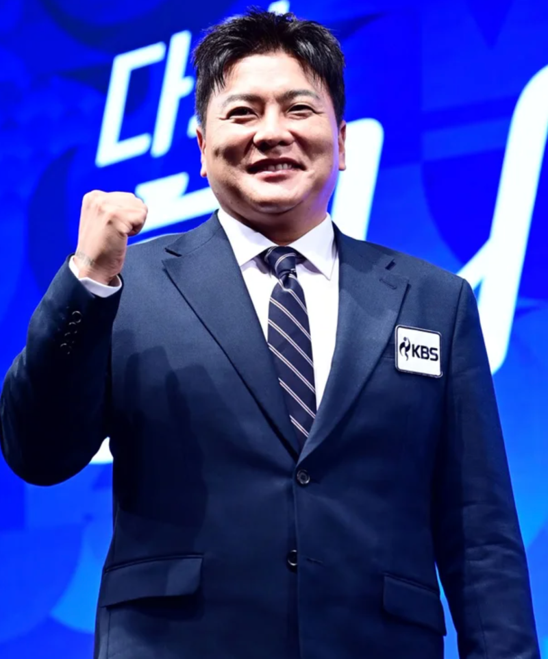 "땅을 사놨어야 했는데" 200억 번 김태균이 슈퍼카 6대 사고 후회한 이유