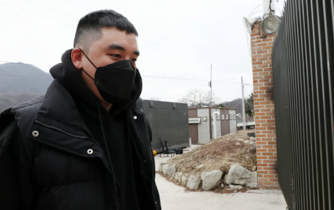 <b>승리</b>(이승현) 특수폭행 혐의 피소, 버닝썬 출소 후 재차 논란 (36세 ....