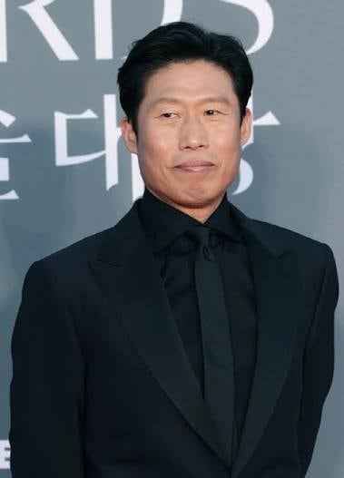 백상 대상 받은 유해진, 관객 반응에 결국 눈물