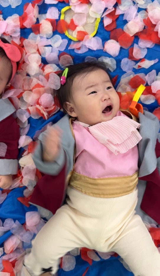 롯데마트 안산 문화센터 신기한 오감 점프베베 1회차 : 동화데이 어린왕자와 장미꽃 (꽃잎 촉....