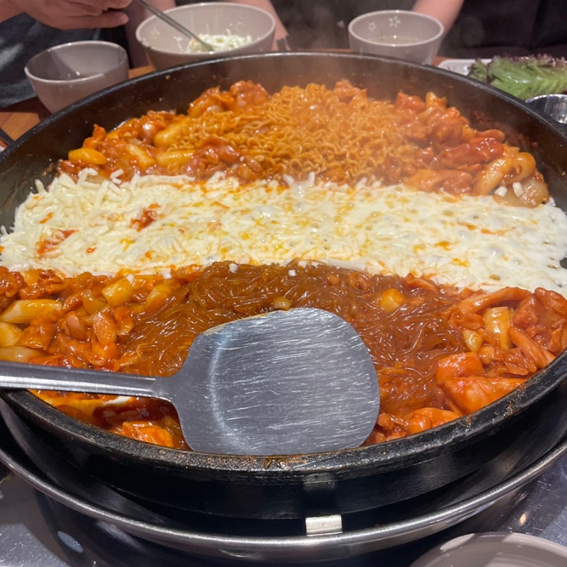 내가 왜 남편 메뉴를 먹고 있지? 임신 5주 차에 찾아온 먹덧과 입맛의 배신, 초기 입덧 증상 ....