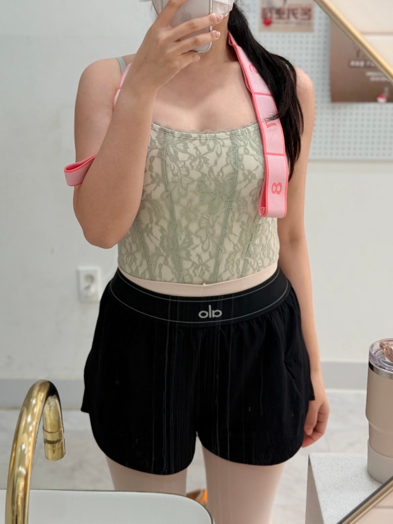 알로 쇼츠 왜 인기인지 알겠네, 발레 갈 때 제일 자주 입는 최애 바지