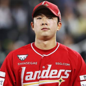 SSG 이준기 투수 연봉 나이 고향 군대 야구선수 가족