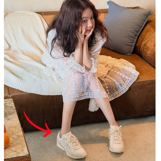 “명품도 아닌데 8분 컷..” 정려원이 신자마자 품절된 뉴발란스 운동화(뉴발 204L)