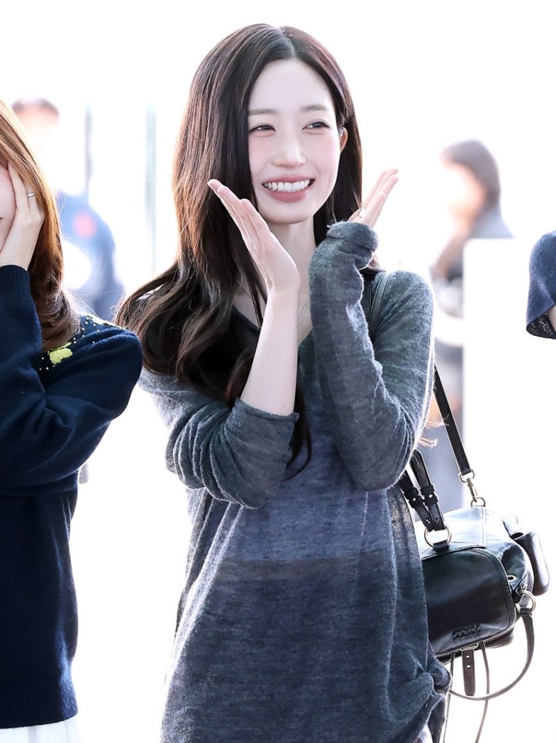 엔믹스 해원 얼굴 반쪽 된 공항 사진, 팬들 가슴 철렁한 이유