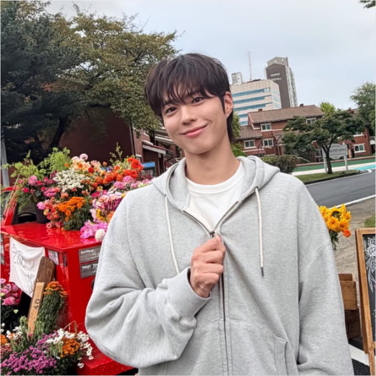 “10년 전 김유정 옆 그 남자, 지금도 그대로라고?” 박보검 프로필 나이 키 학력 가족 군대 ....