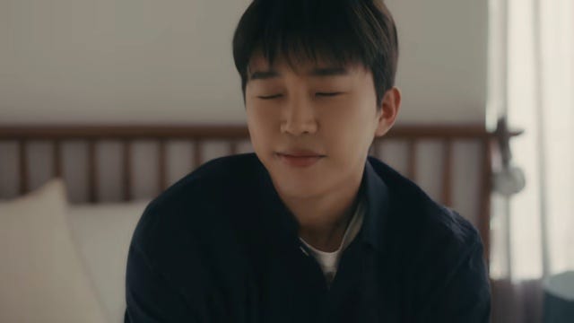 임영웅, 아티스트 차트 1위 독주, 고양 스타디움서 쓴 10년의 새 기록