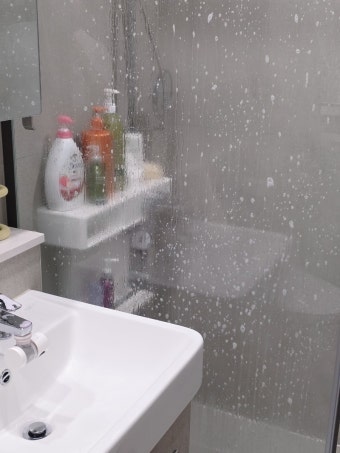 화장실 물때 제거 방법 세면대·수전·샤워부스 물때 집에서 쉽게 없애기