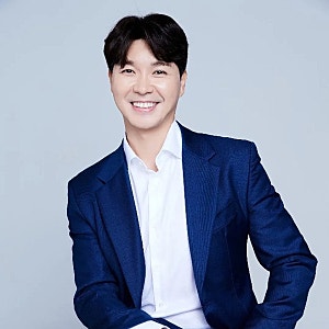 박수홍, ‘비행기 1시간 지연’ 논란 후 첫 활동…SNS 침묵 속 홈쇼핑 라이브 복귀