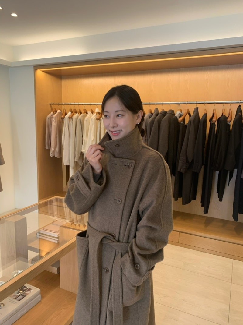 킨더살몬 쇼룸 | 26FW 코트 종류별 착용, 하객룩 블라우스, 레더자켓, 가방 후기