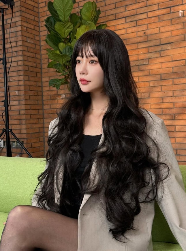 배우 클라라 사복 패션 모음 가을 데일리룩 코디 트위드자켓 레더자켓 롱부츠 오버핏 블레이....
