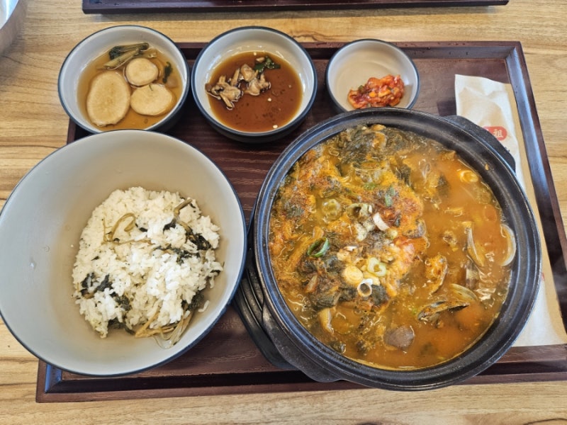 태안 해장국 추천 태안 바지락 해장국 신선한 바지락 듬뿍