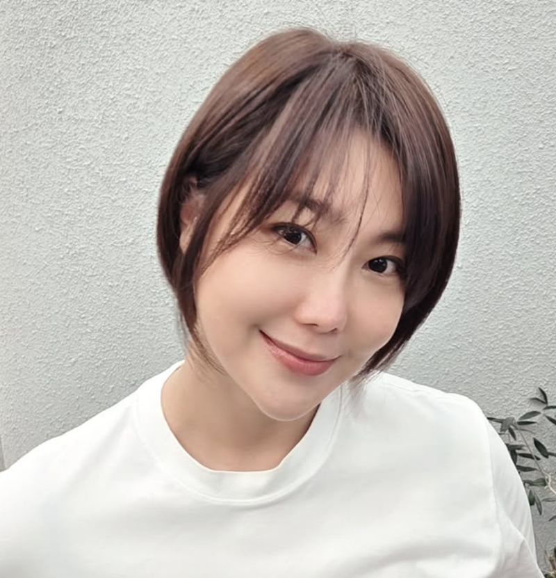 “여태 스타일 중 제일 예뻐” 솔비, 숏단발로 싹둑…머리 하나 바꿨는데 분위기 확 달라졌....