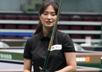 "스승 김가영 넘어서겠다!" 16살에 당구 배운 22살 박정현, 프로 1년 만에 대형 사고 쳤다!