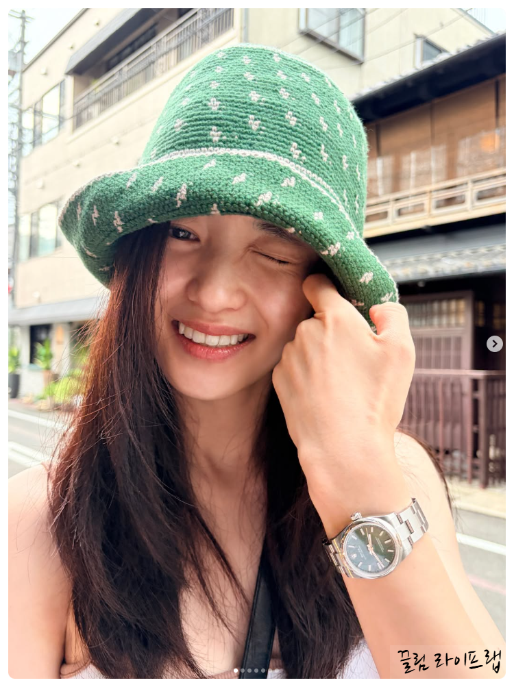 What Kind of Watch is Kim Tae-ri Wearing? Information on the Rolex in Her Japan Travel Outfit