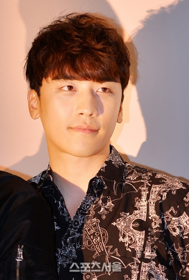 승리 “술병 든 건 맞지만 위협은 안 했다” 특수폭행 피소 반박, CCT....