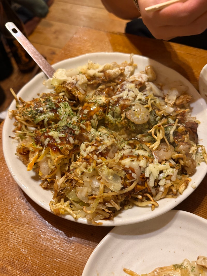 후쿠오카 오코노미야끼 맛집 고후쿠마치역 ‘오코노미야키 타쿠미짱’