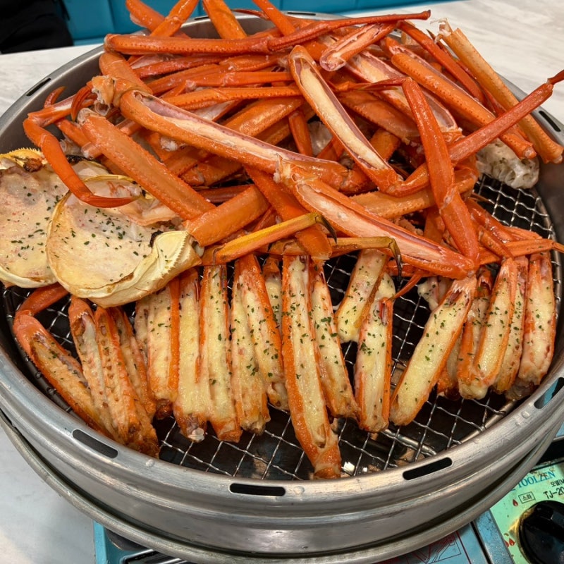 홍게무한리필 라봉크랩 양양 낙산점 붉은대게는 싱싱할까?
