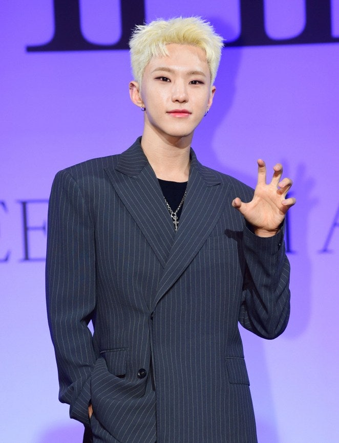 세븐틴 호시 군복무 중 무릎 부상…위버스에 직접 남긴 글이 팬들 울린 이유