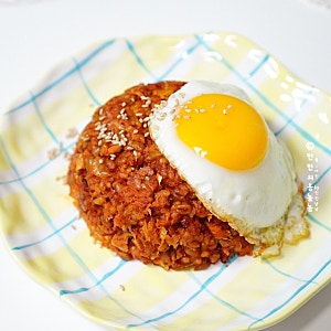 참치김치볶음밥 만들기 기가 막히게 맛있는 김치볶음밥 황금레시피