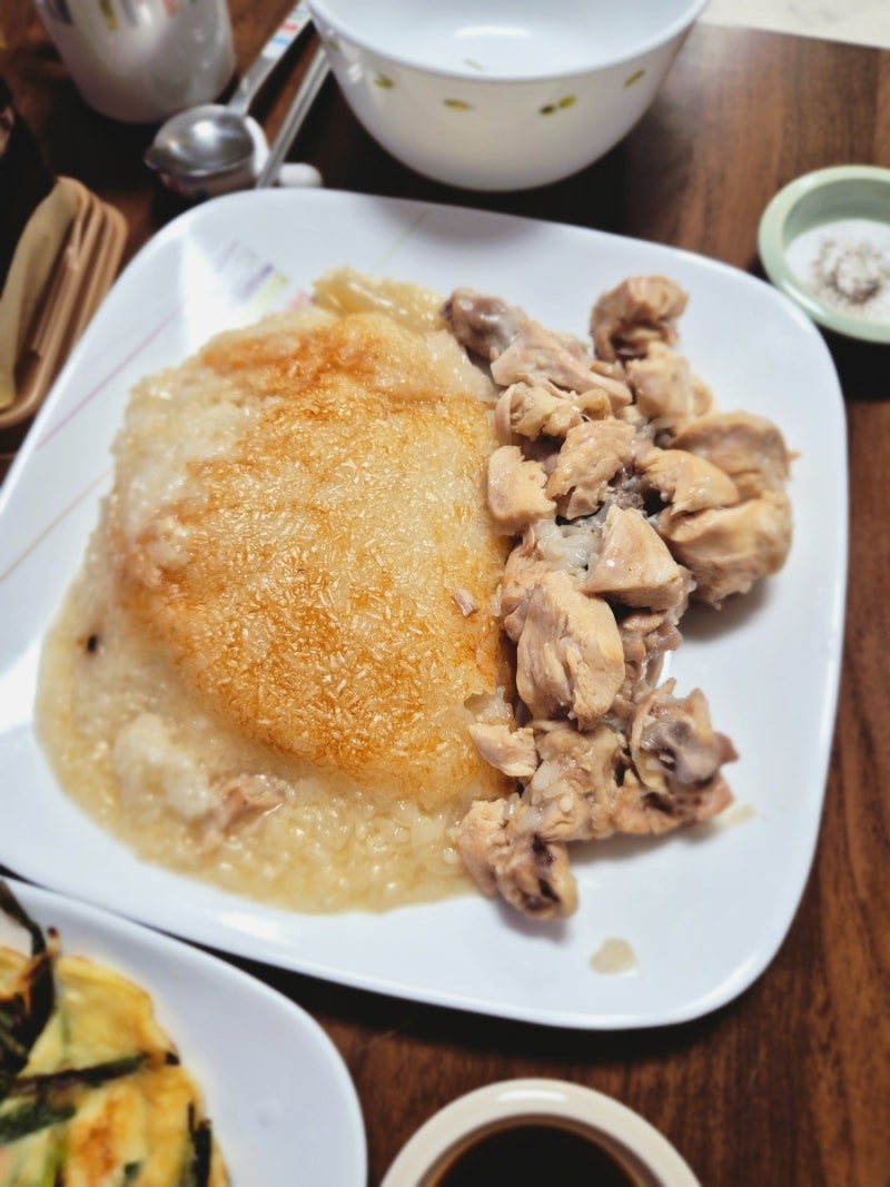 밥하기 싫은 날, 간편하게 저기밥솥으로 "누룽지백숙"