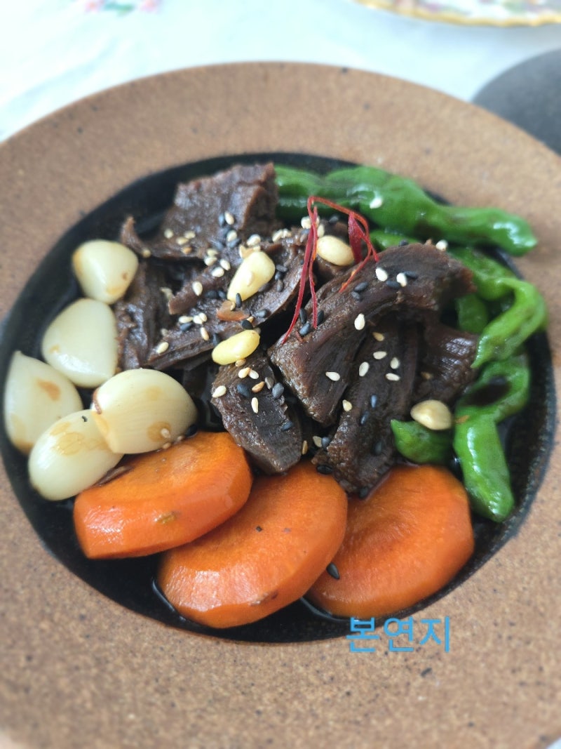 소고기 사태 장조림 만드는 법 소고기 요리 밑반찬 반찬으로 담아내는 법
