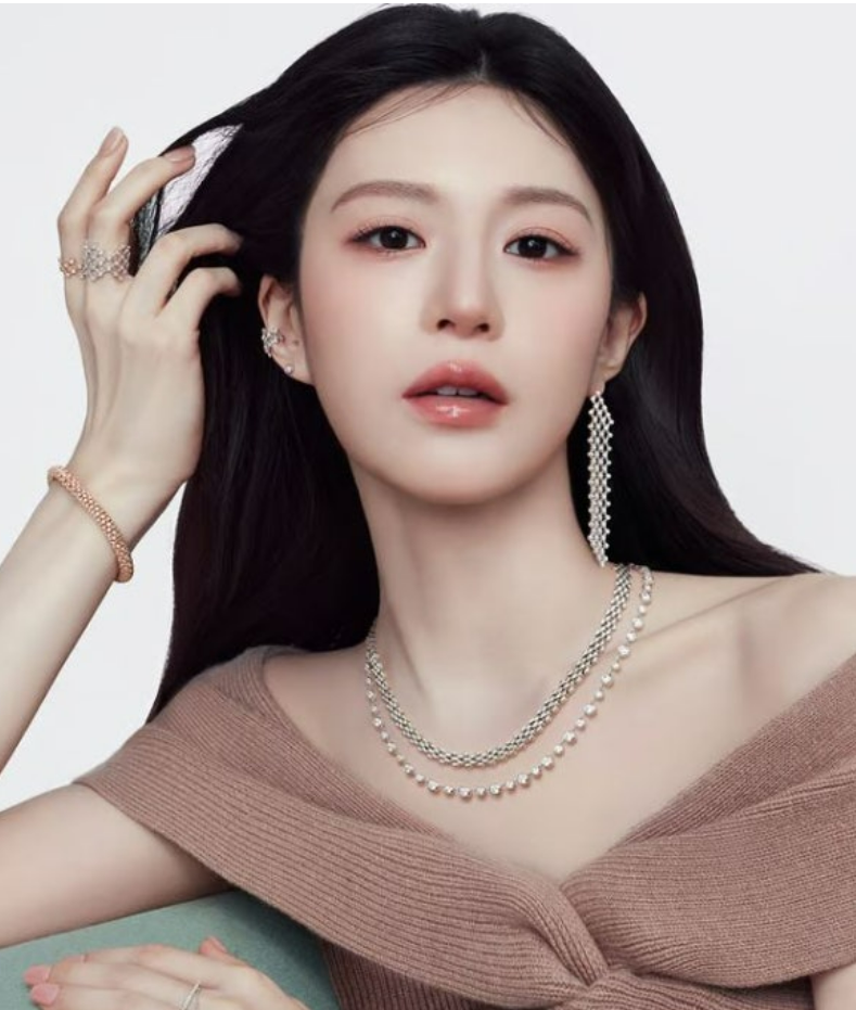 고윤정 프로필 키 나이 혈액형 MBTI 고향 재산 가족 학력 소속사 데뷔작 사건사고