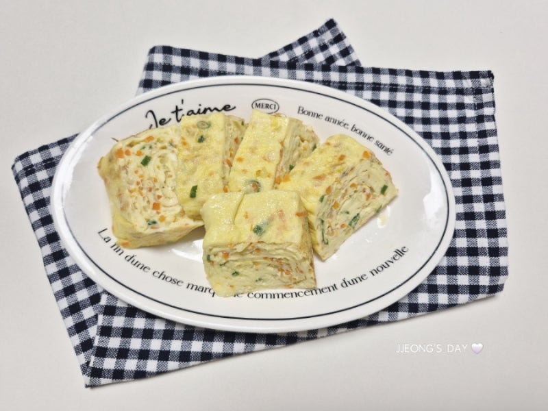 냉장고 속 채소의 맛있는 변신, 도톰한 야채 계란말이