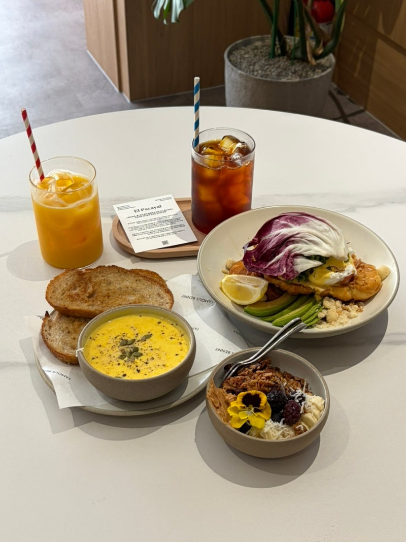 [부산 광안리 맛집] 실내 애견동반 브런치 카페 추천! 페이머스 베니 광안리점