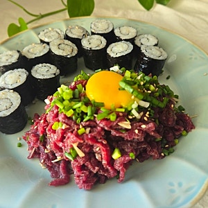 언제나 칭찬받는 육회 정석 레시피 육회 소금 양념 소금 육회 김밥 만들기