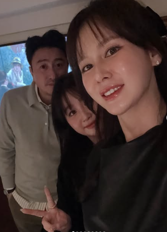 "학비 2억 들인 자식농사 대성공" 안정환 딸 리원 뉴욕대 졸업 후 첫 출근 소식에 훈훈