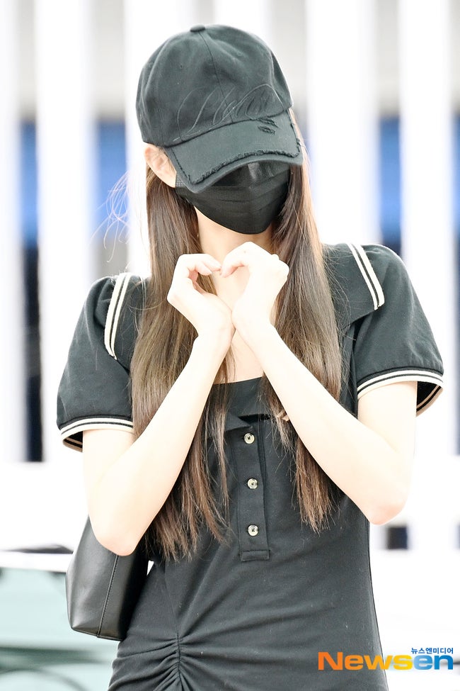 장원영 미우미우 계약 종료설? 최근 가방 브랜드 어디꺼?