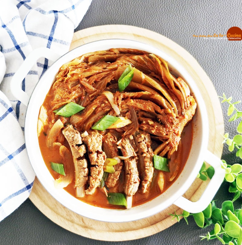등갈비 김치찜 레시피 돼지고기 김치찜